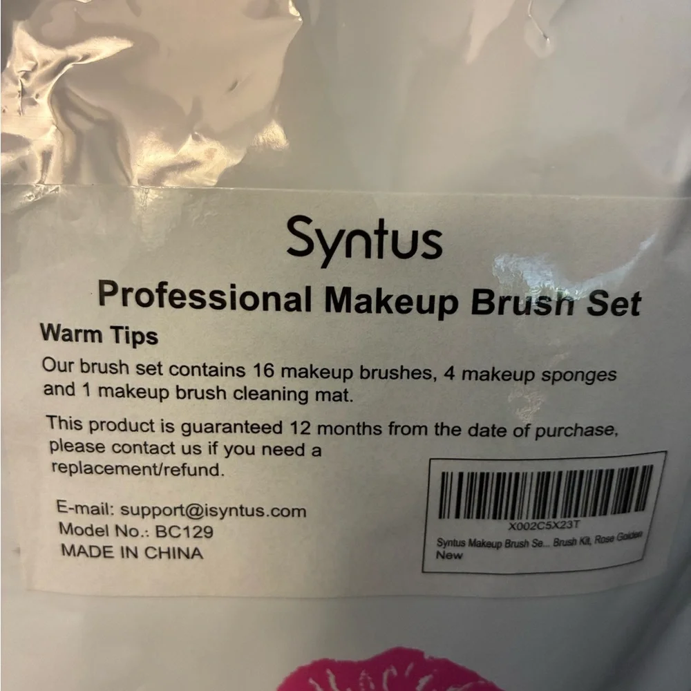 20 Piece Makeup Brush Set with Sponges and sponge cleaner